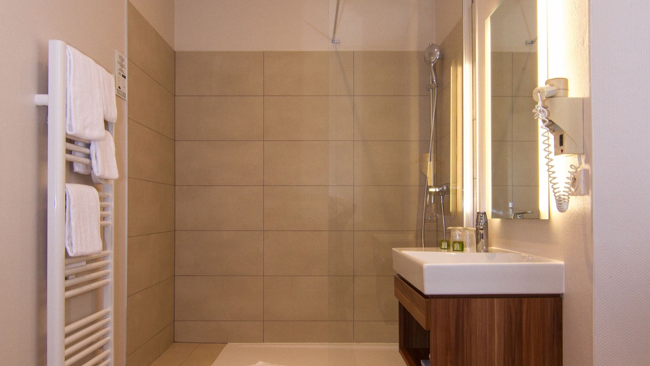 Photo of Bathroom in Combourg