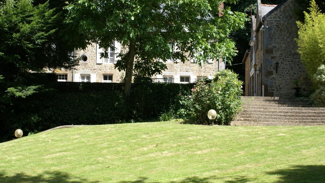 Photo of Outdoor in Combourg