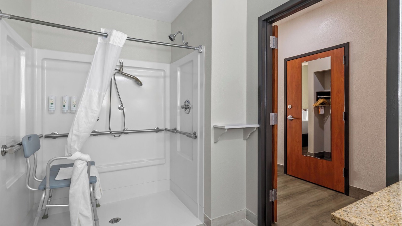Photo of Bathroom in Tahlequah
