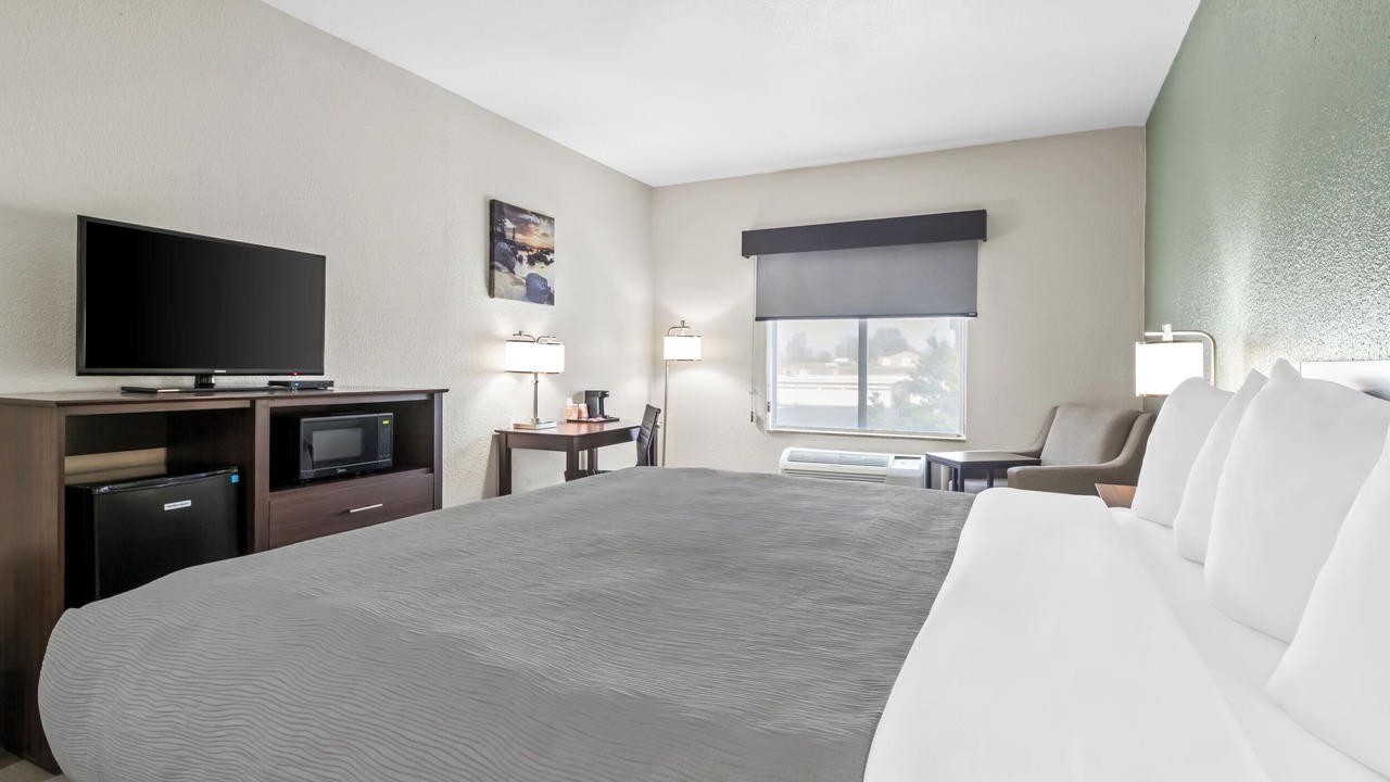 Photo of Bedroom in Tahlequah