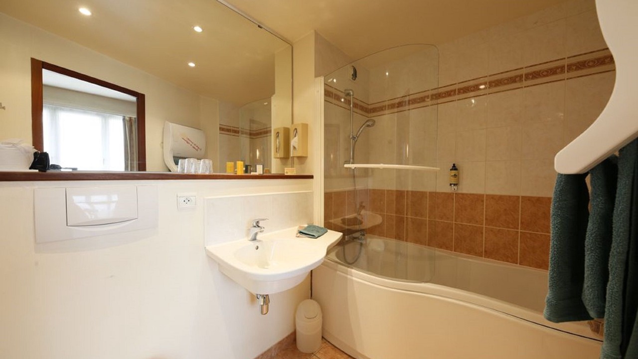 Photo of Bathroom in Quartier Vieux Marche-Cathedrale