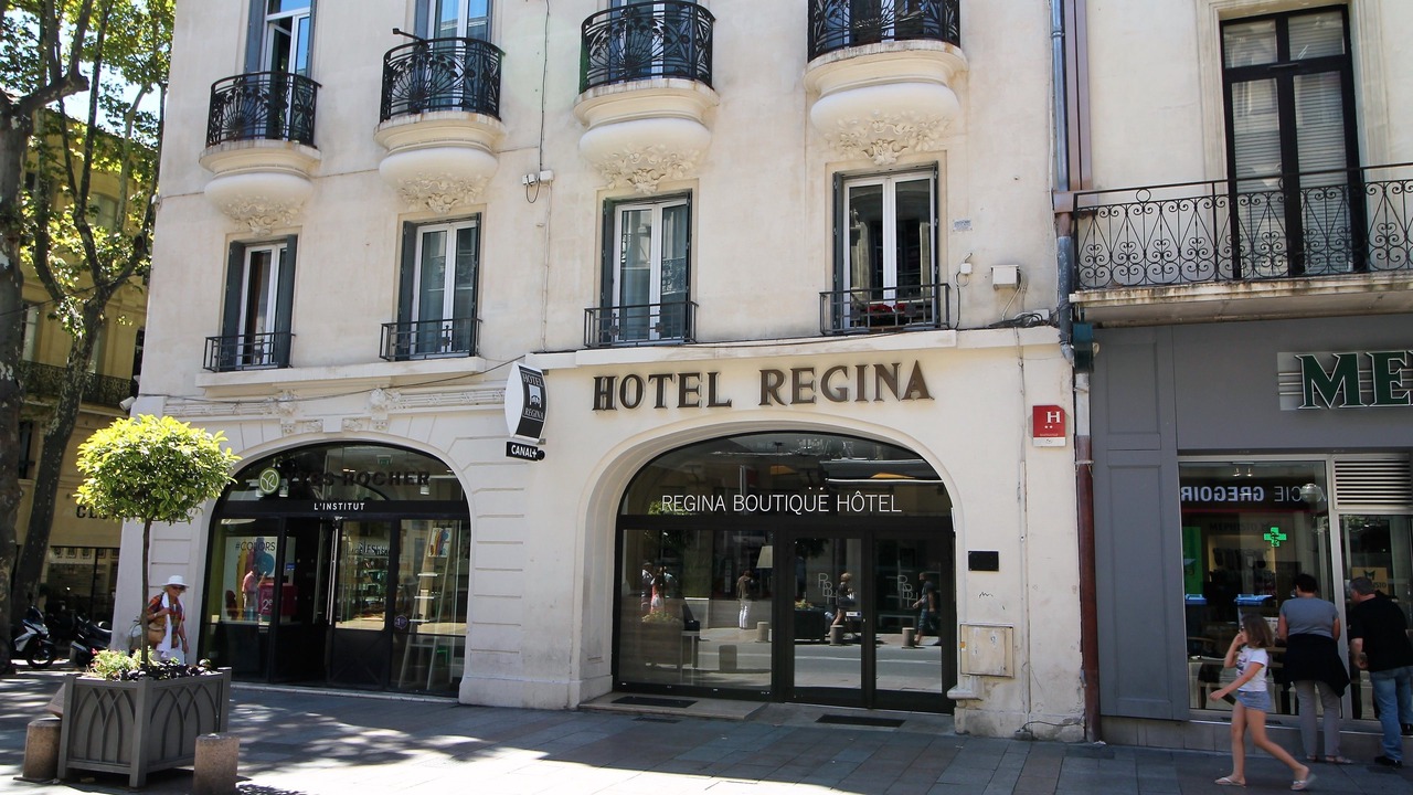 Photo of Buildings in Avignon City Centre
