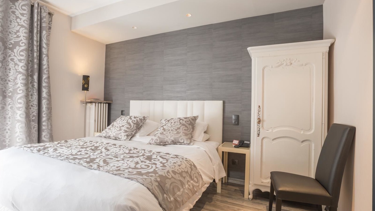 Photo of Bedroom in Rhone