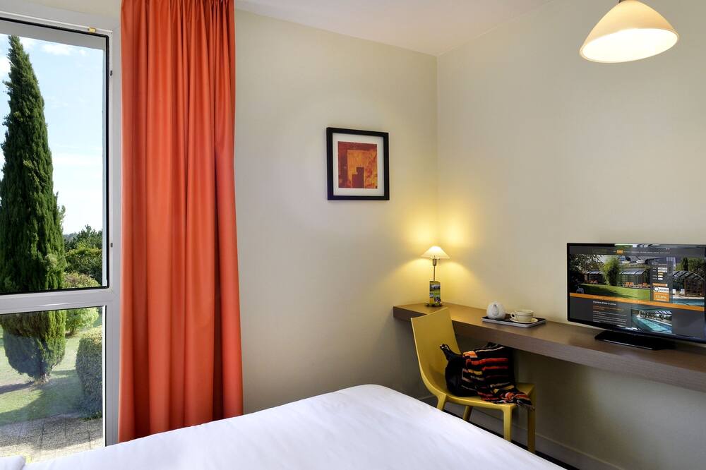 Photo of Bedroom in Loches
