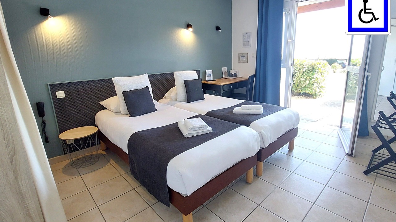 Photo of Bedroom in Tracy-sur-Mer