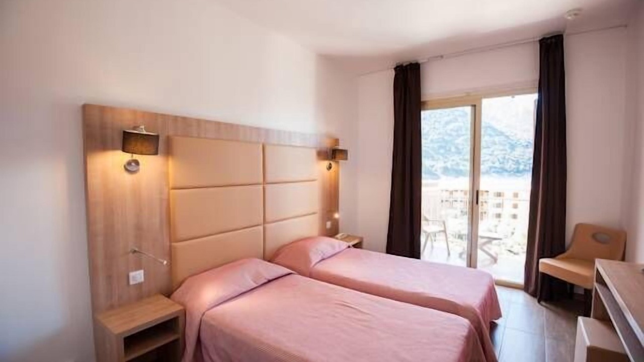 Photo of Bedroom in Porto