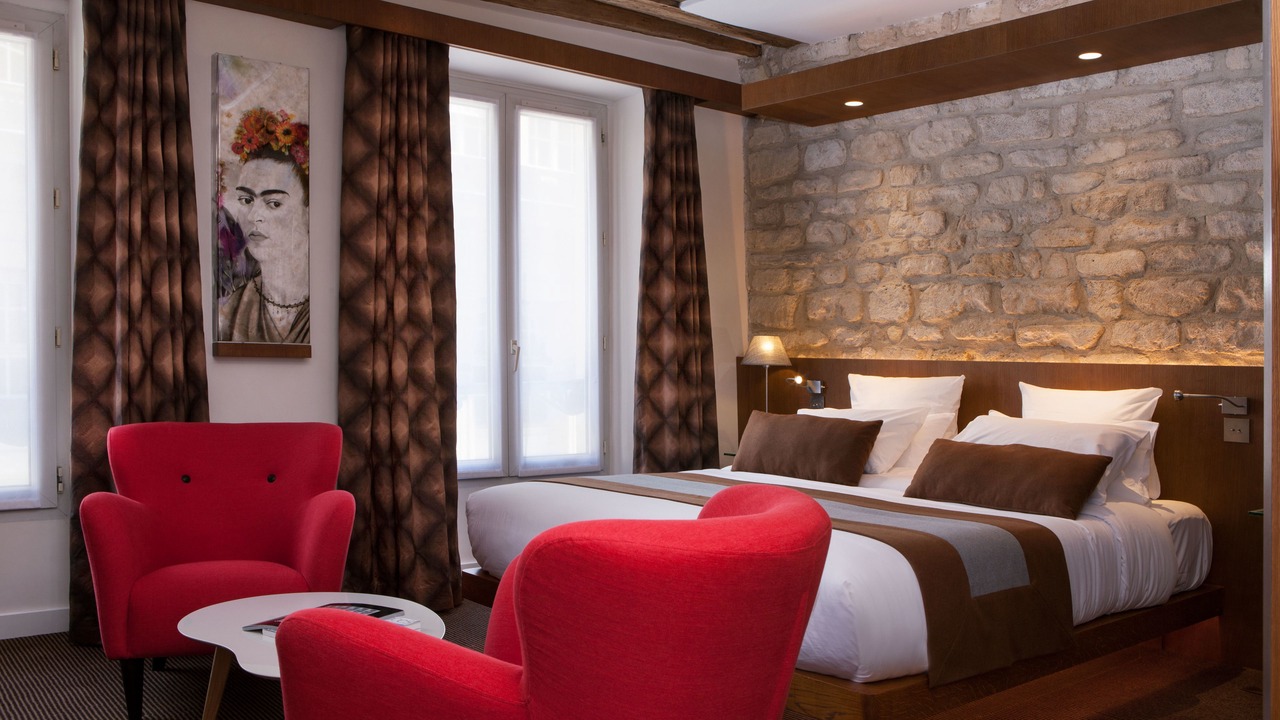 Photo of Bedroom in Sorbonne