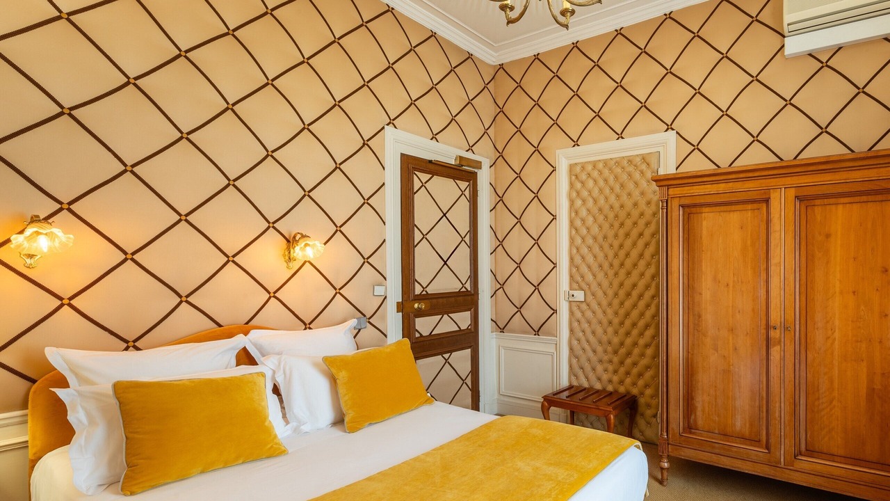 Photo of Bedroom in Reims City Centre