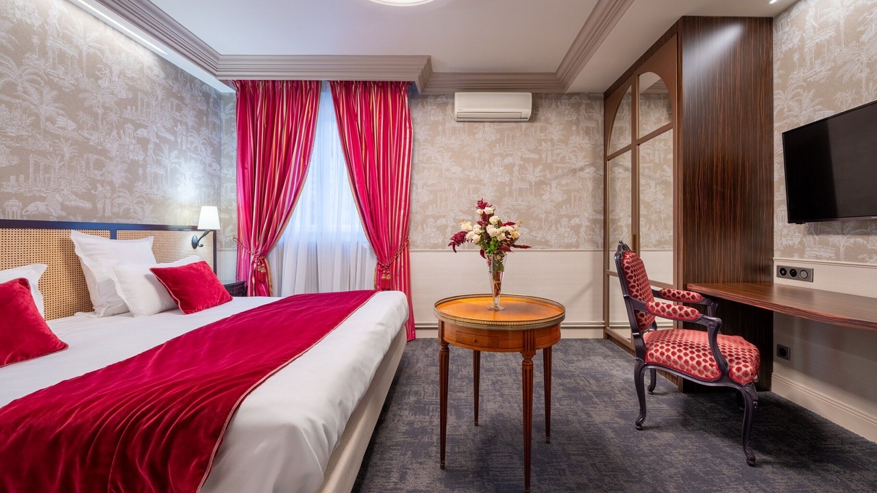Photo of Bedroom in Reims City Centre