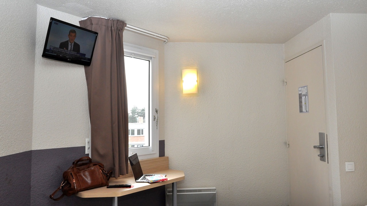 Photo of Bedroom in Mondeville