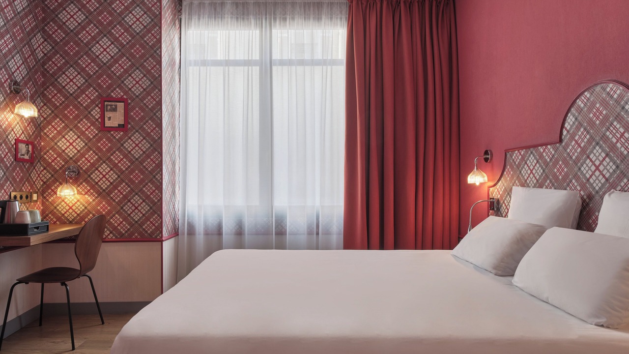 Photo of Bedroom in Levallois-Perret