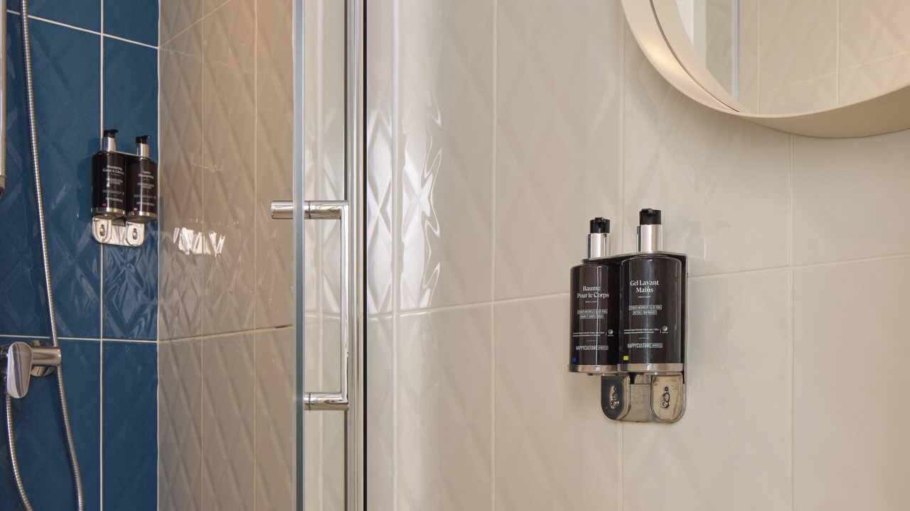 Photo of Bathroom in Levallois-Perret