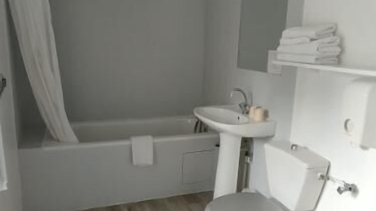 Photo of Bathroom in Saint-Laurent-Nouan