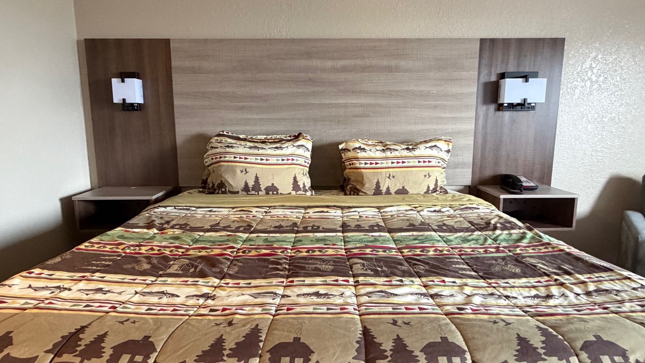 Photo of Bedroom in Neosho