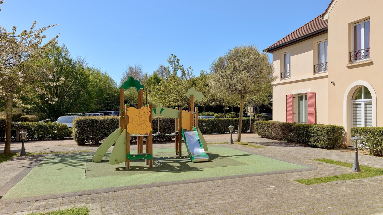 Photo of Others in Magny-le-Hongre