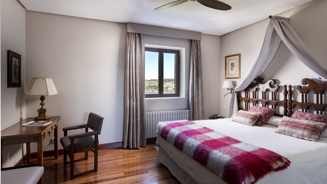 Photo of Bedroom in Hondarribia Historic Center