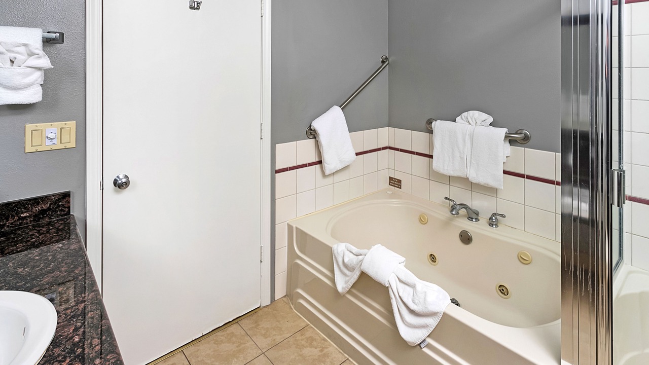 Photo of Others in Lincoln Beach