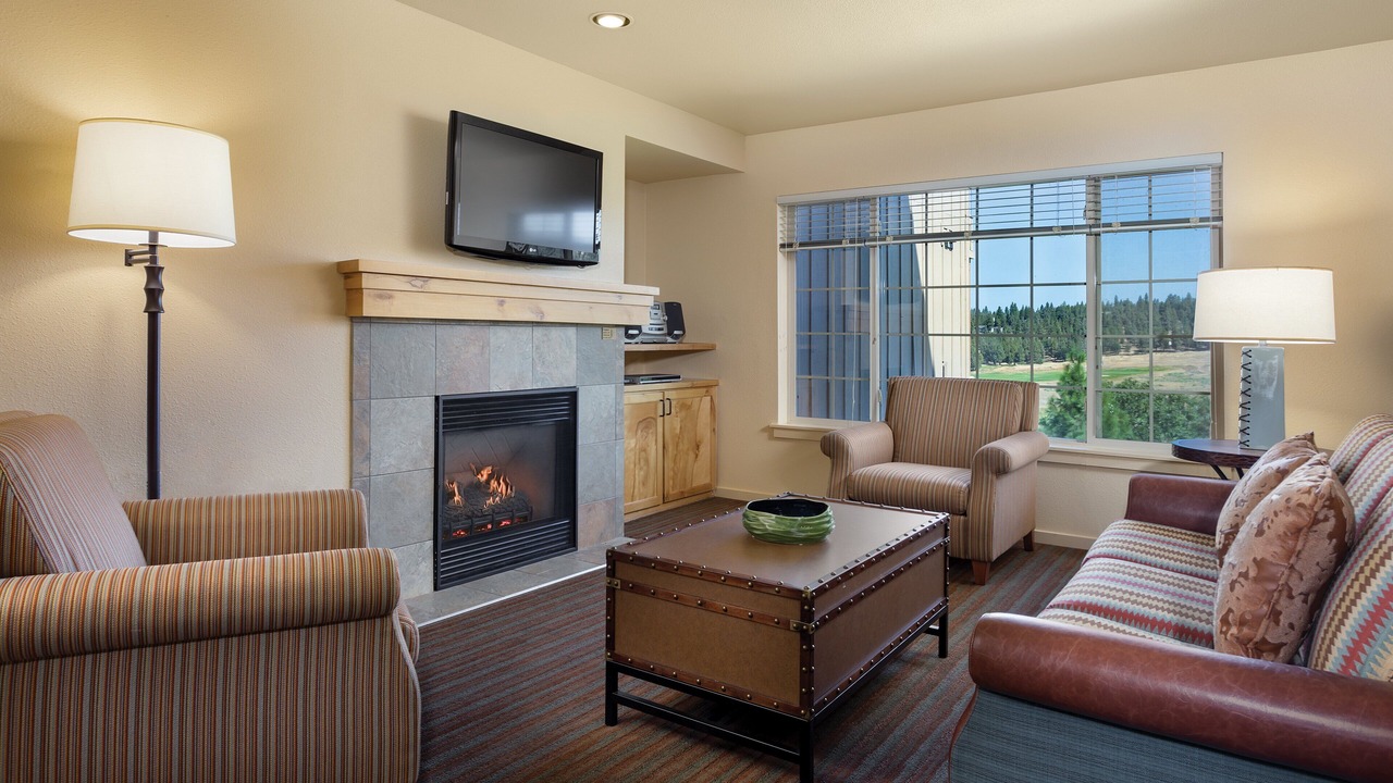 Photo of Livingroom in Klamath Falls