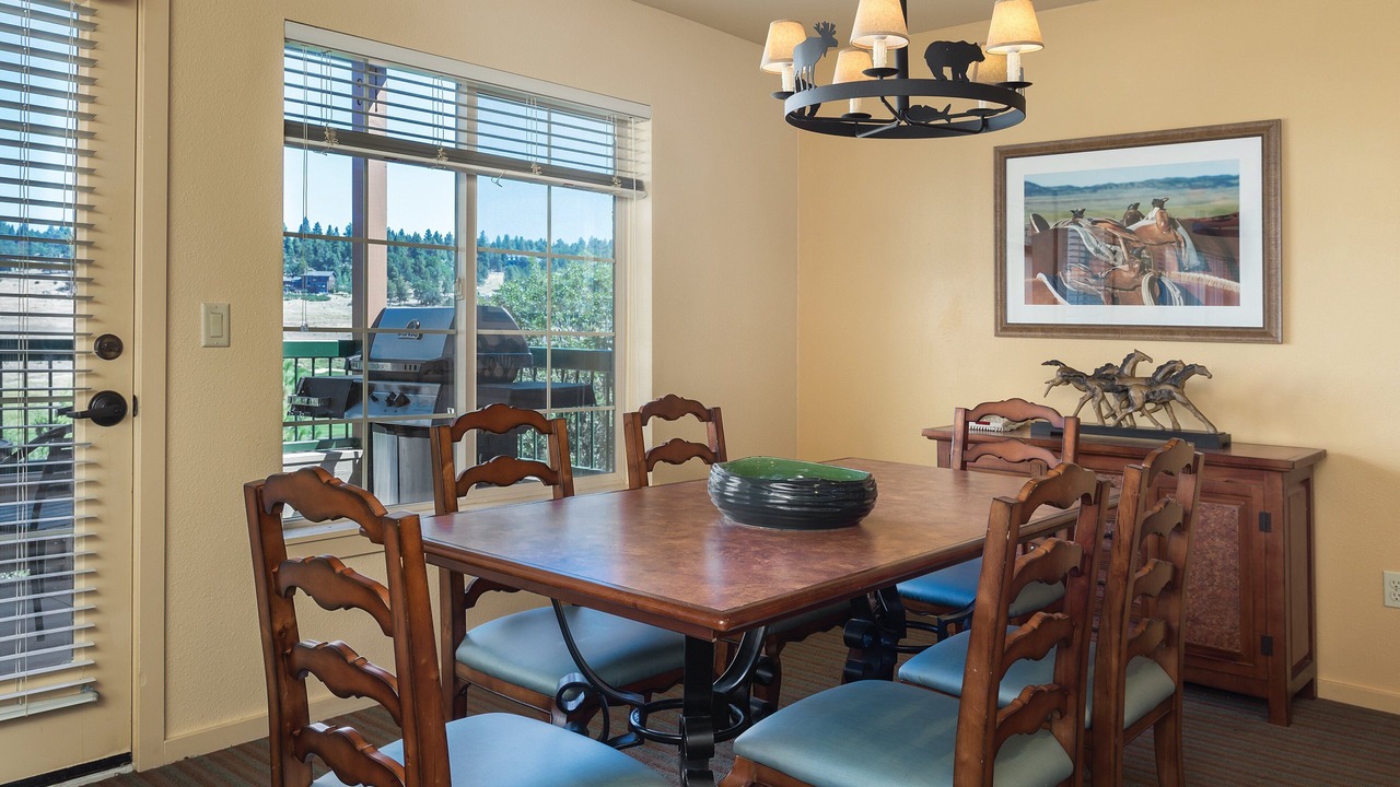 Photo of Livingroom in Klamath Falls