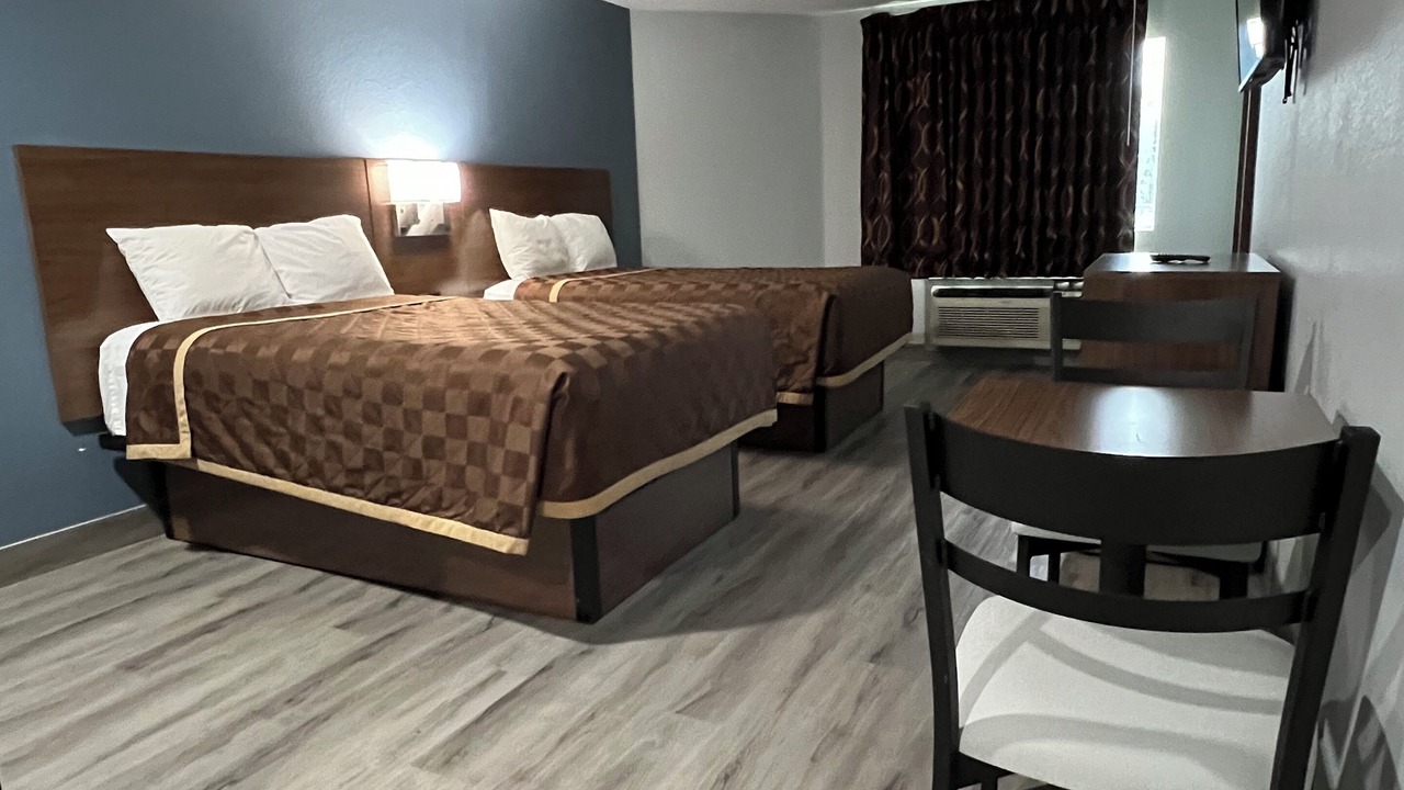 Photo of Bedroom in Channelview