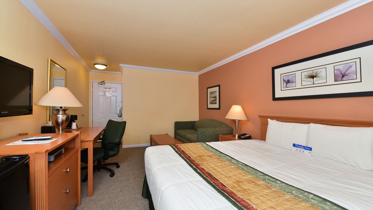 Photo of Bedroom in Downtown