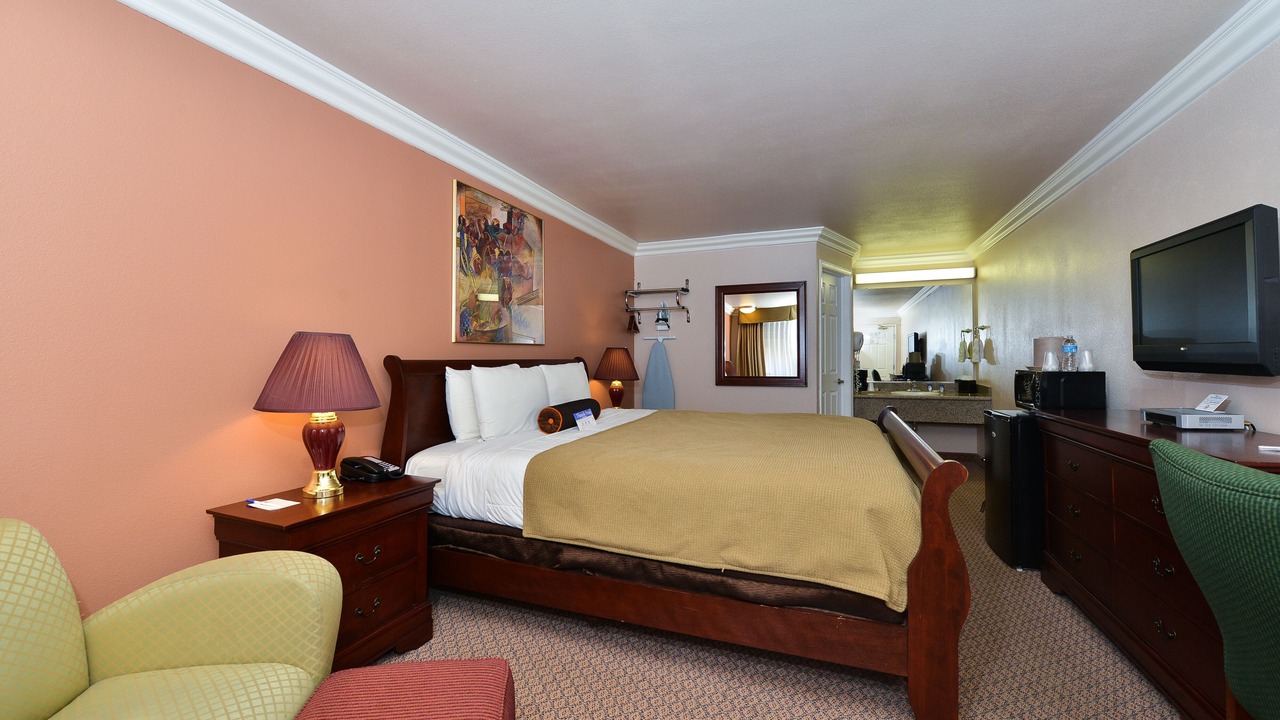 Photo of Bedroom in Downtown