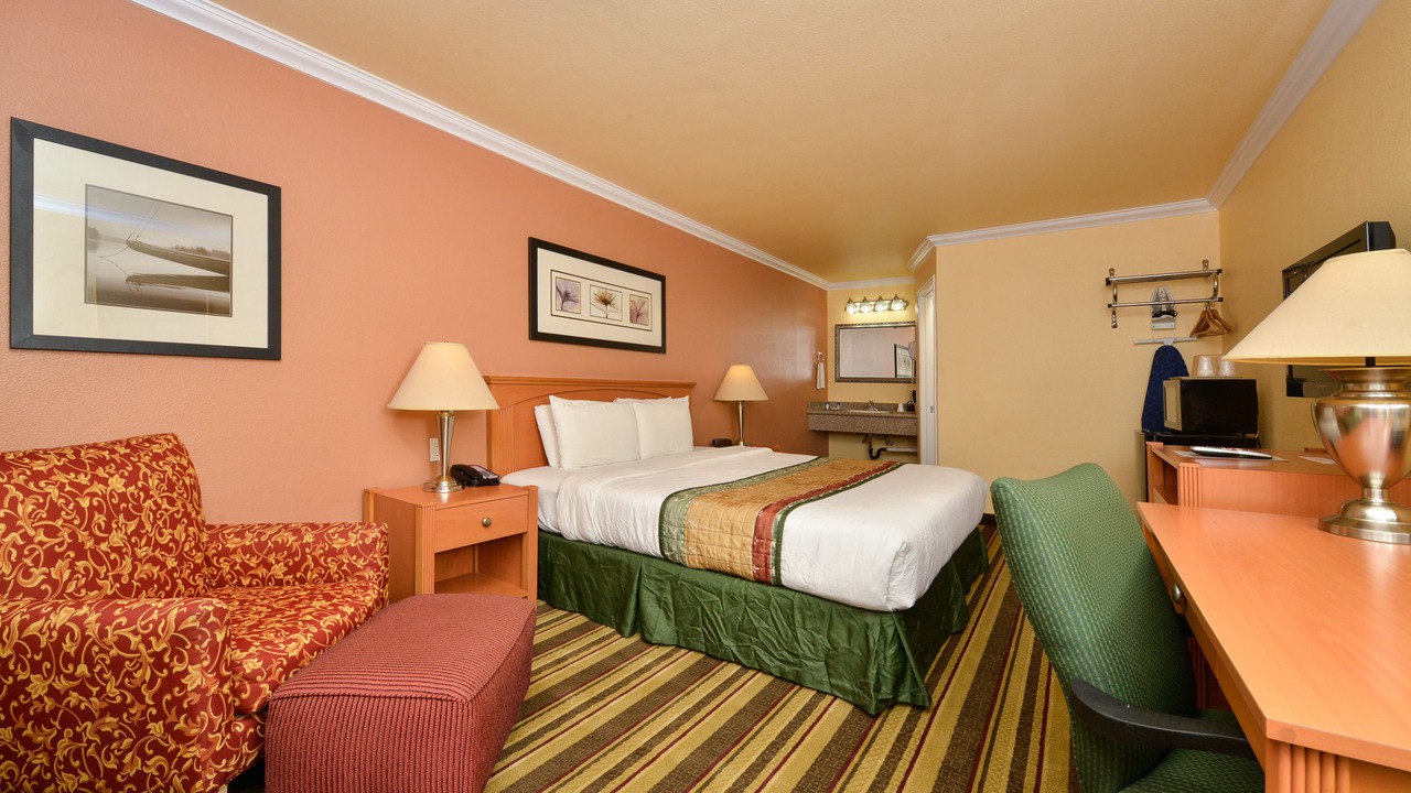 Photo of Bedroom in Downtown