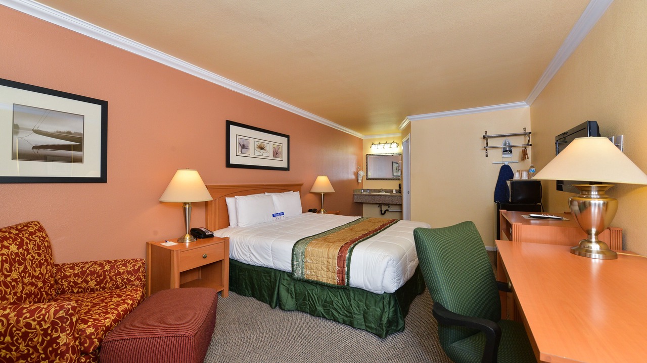 Photo of Bedroom in Downtown