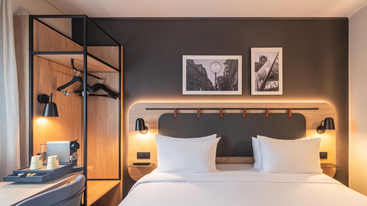 Photo of Bedroom in Roissy-en-France