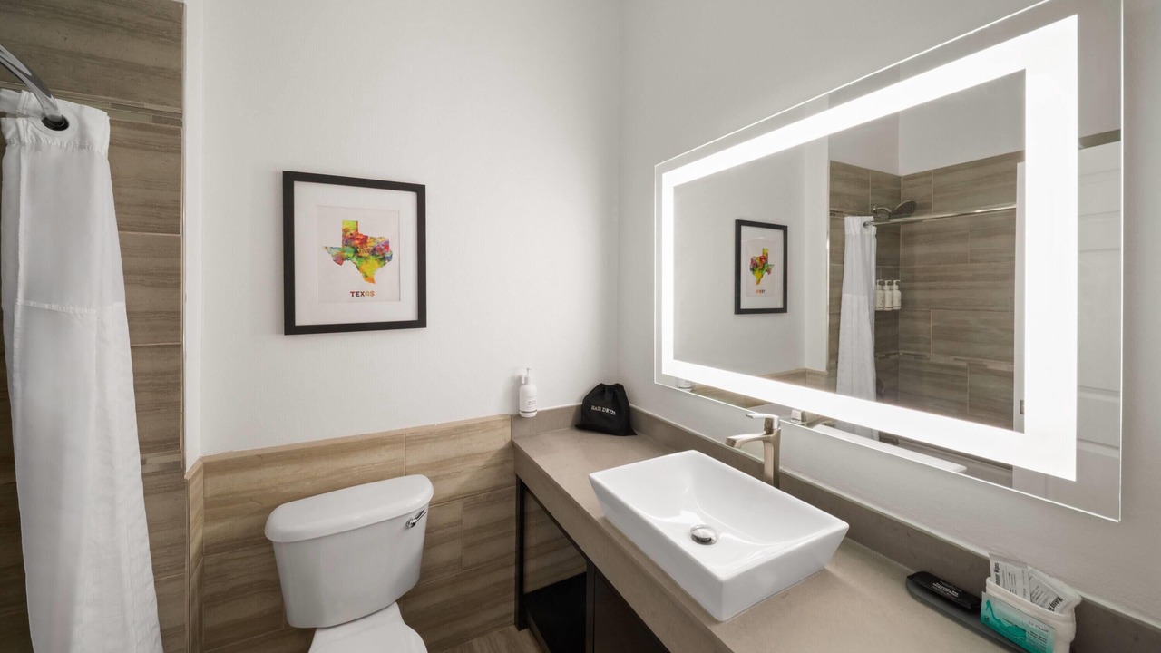 Photo of Bathroom in Laredo