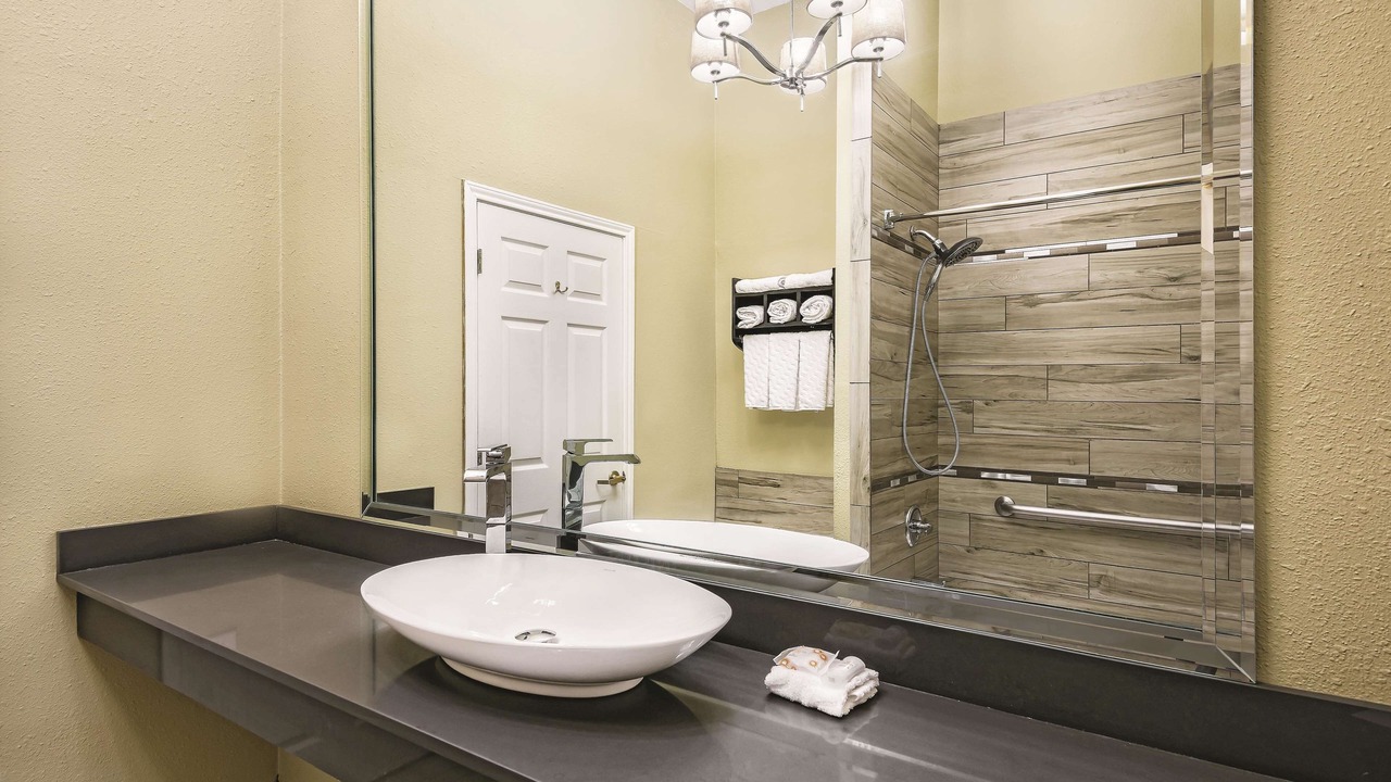 Photo of Bathroom in Laredo