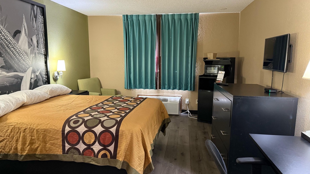 Photo of Bedroom in Mendota
