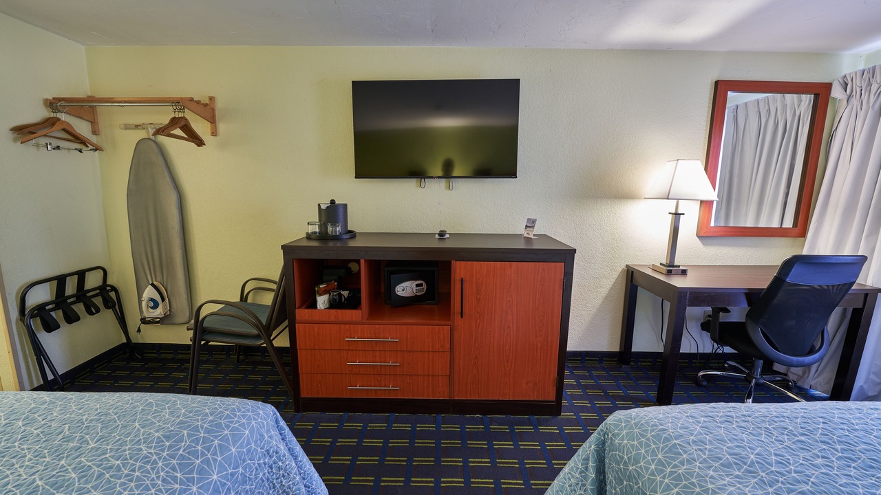 Photo of Bedroom in West Yarmouth