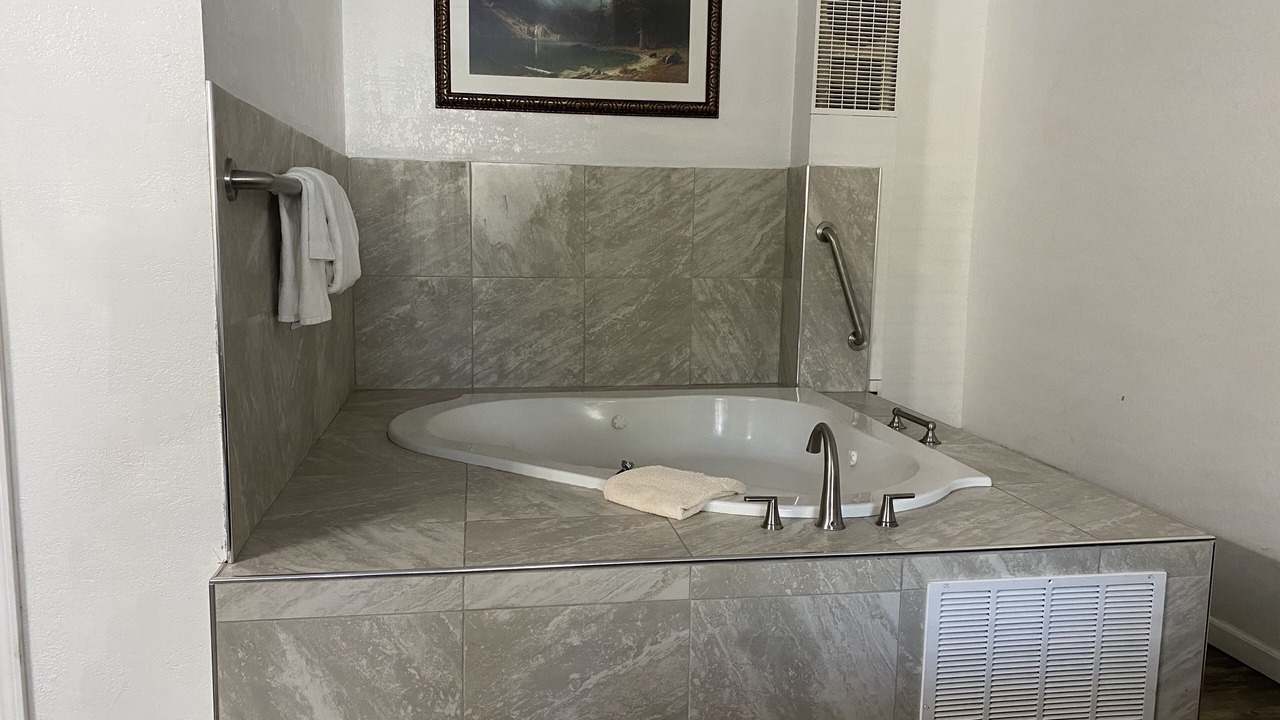 Photo of Bedroom in Lakeside Park
