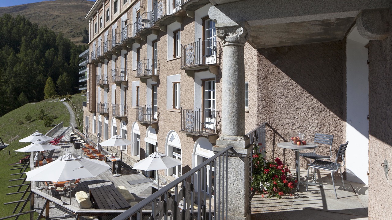 Photo of Buildings in Zuoz