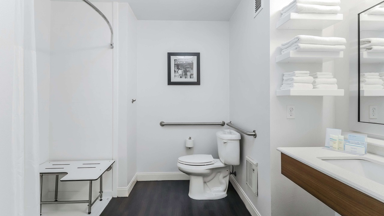 Photo of Bathroom in Heath