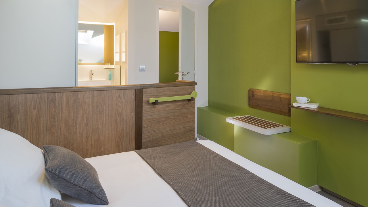 Photo of Bedroom in Saint Tronquet Business Park