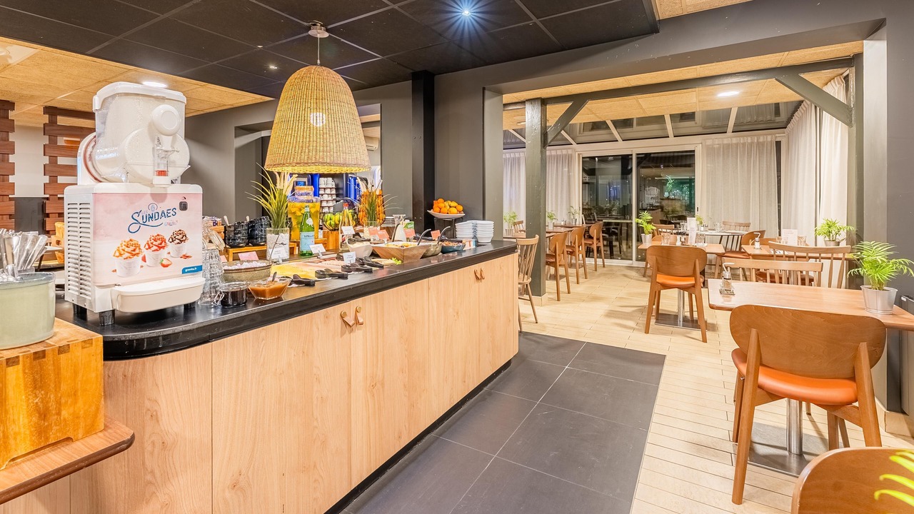 Photo of Others in Le Lac