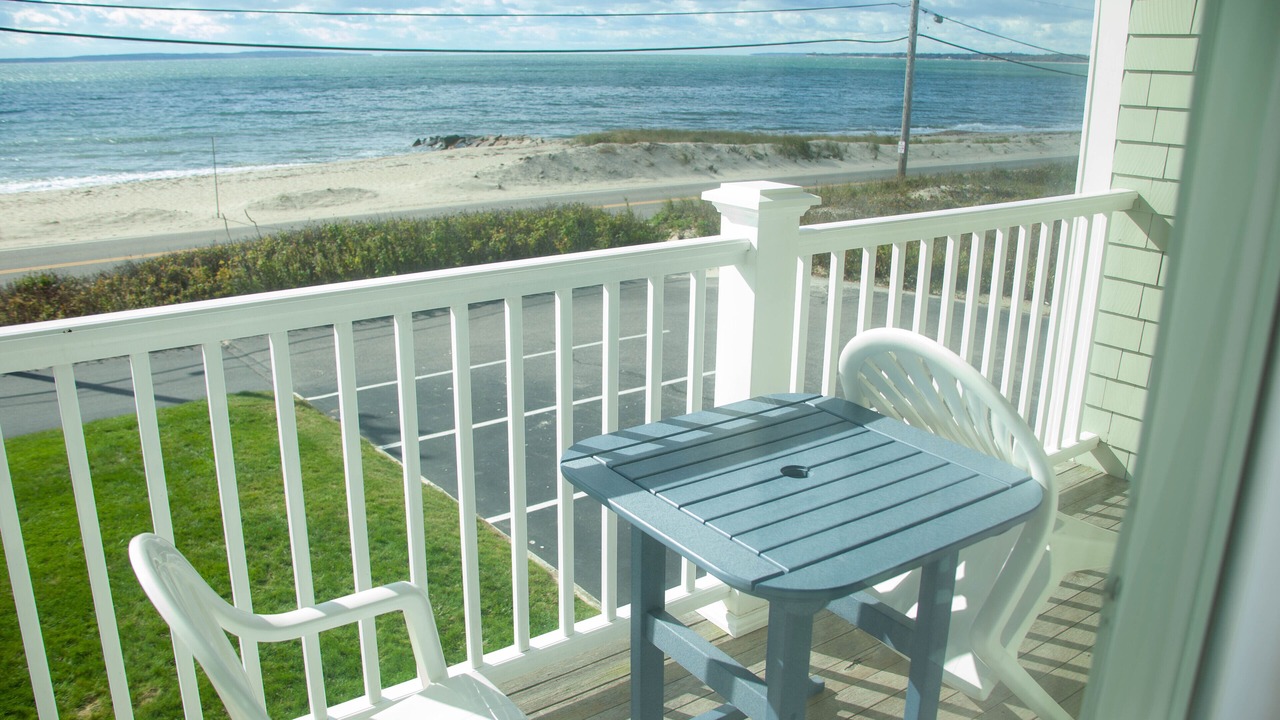 Photo of Patio Balcony in Mara Vista