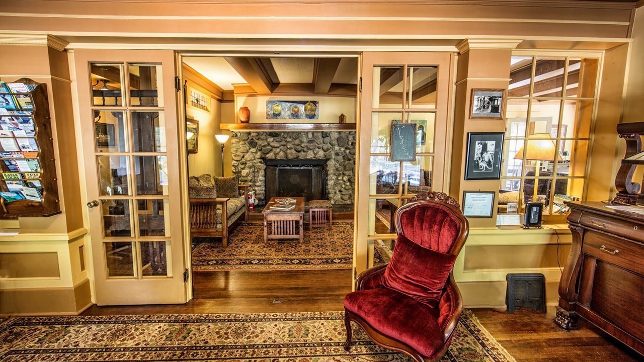 Photo of Others in Eastsound