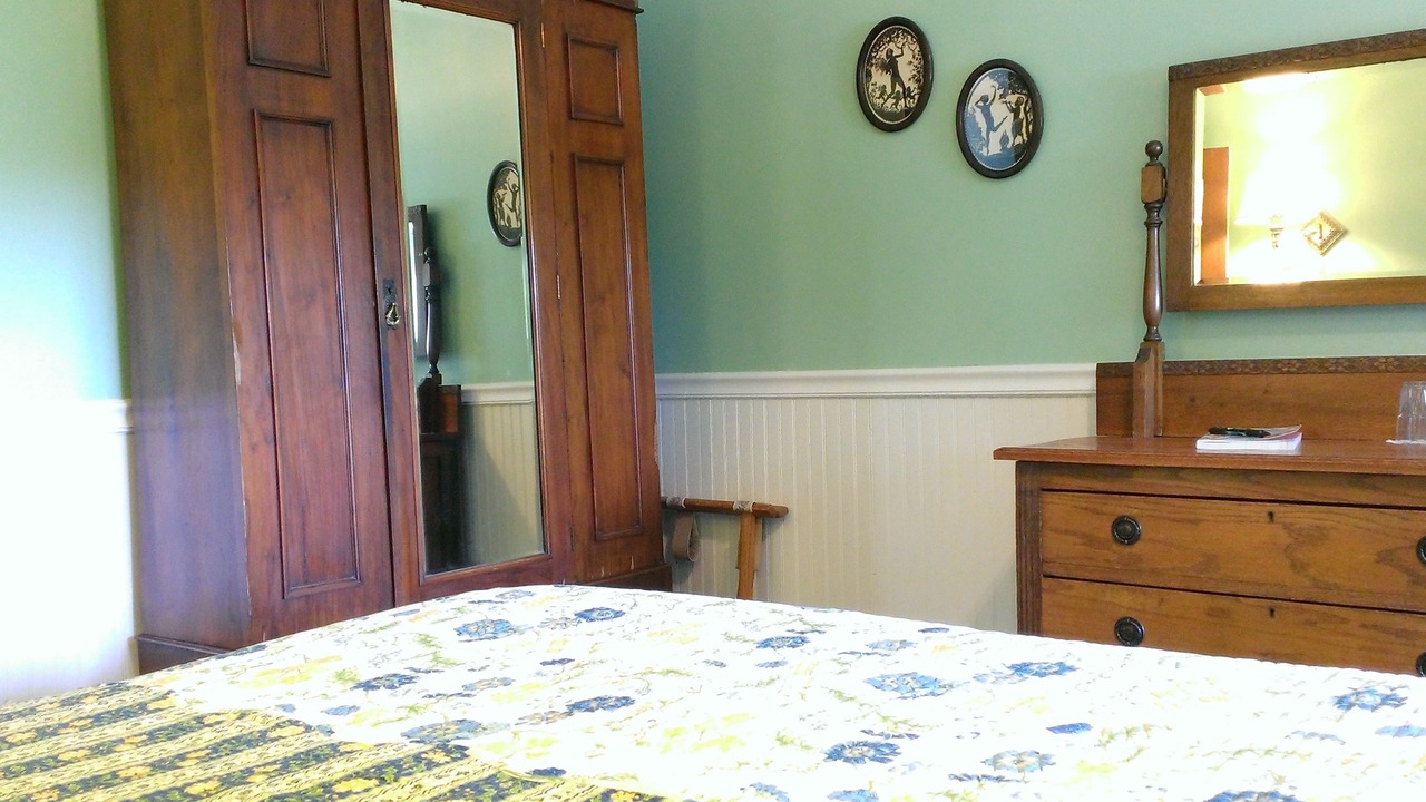 Photo of Bedroom in Eastsound