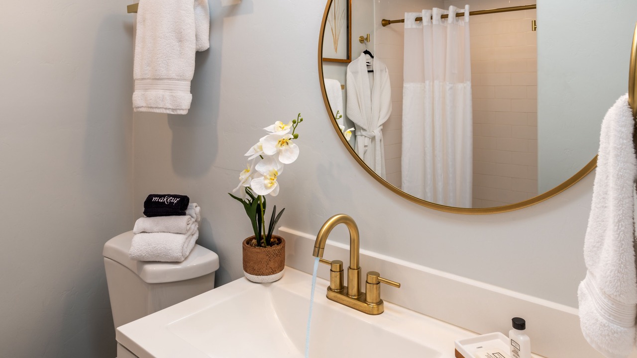 Photo of Bathroom in Sam Hughes