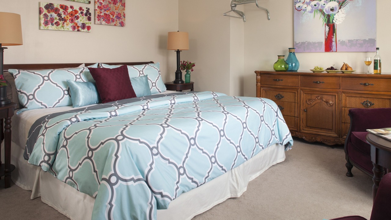 Photo of Livingroom in Off Broadway