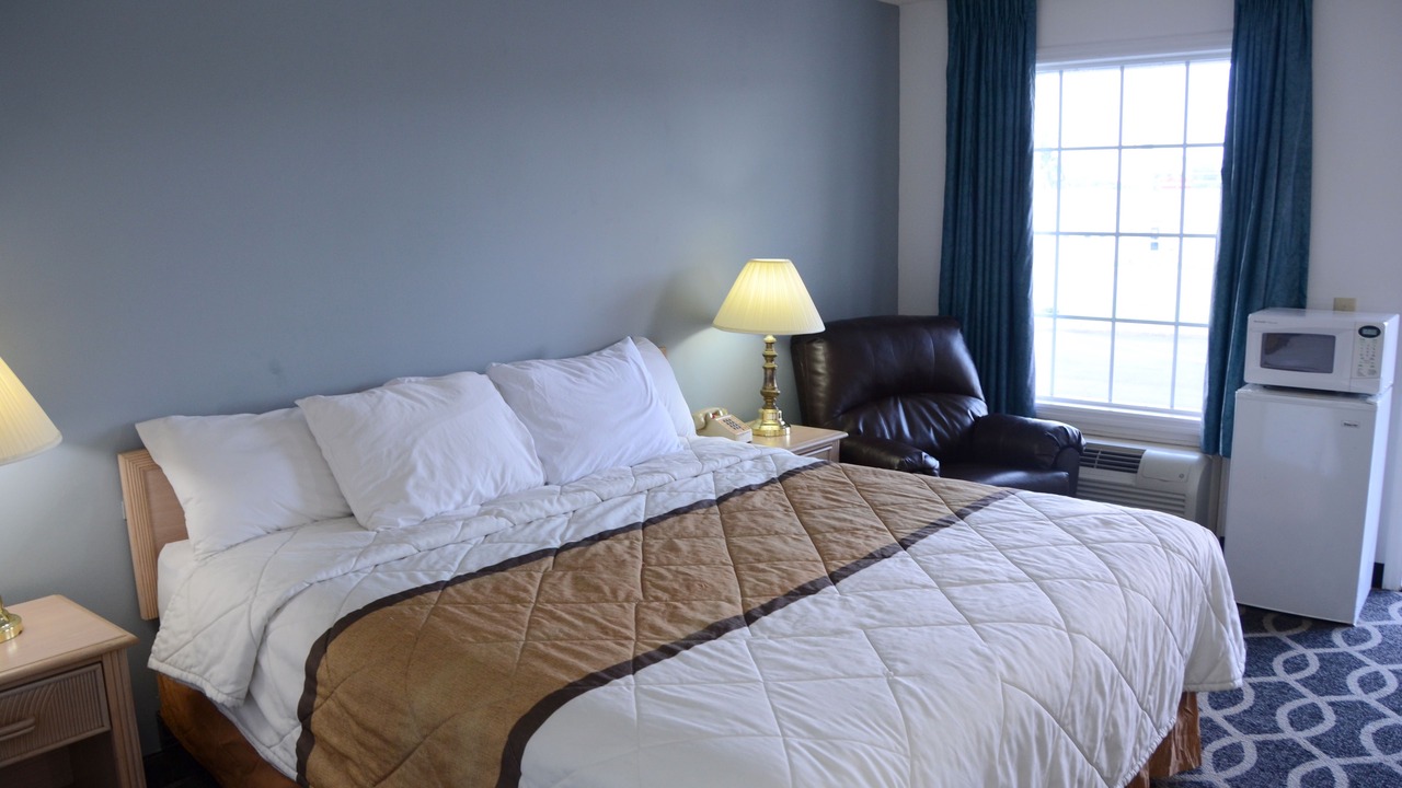 Photo of Bedroom in Lewisburg