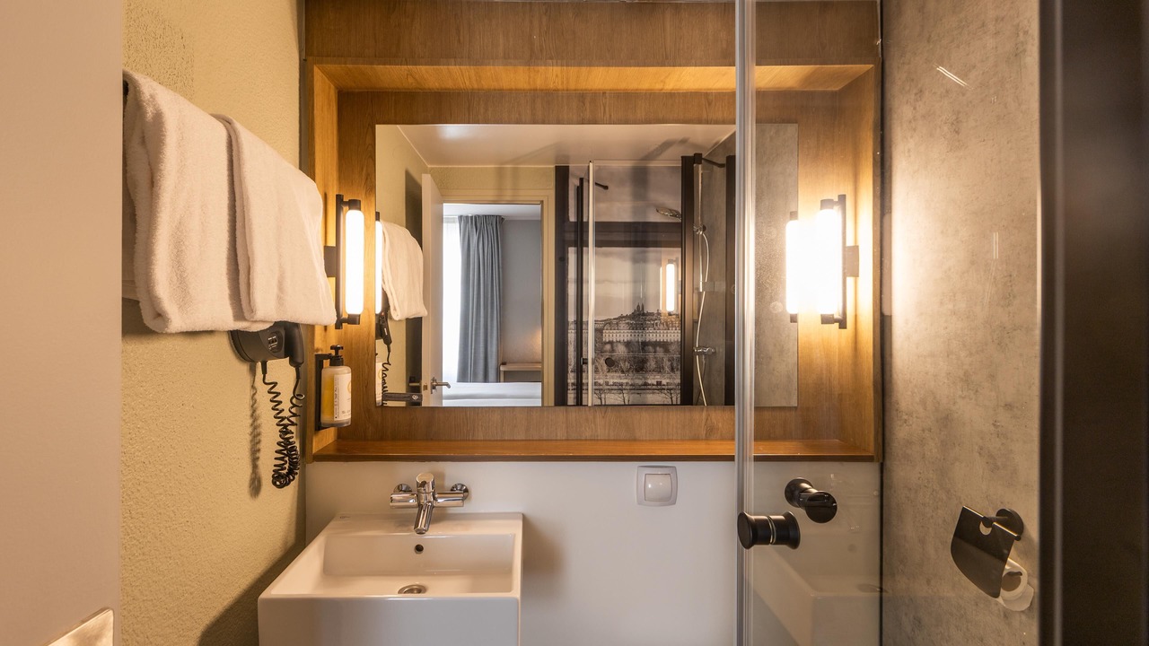 Photo of Bathroom in Levallois-Perret