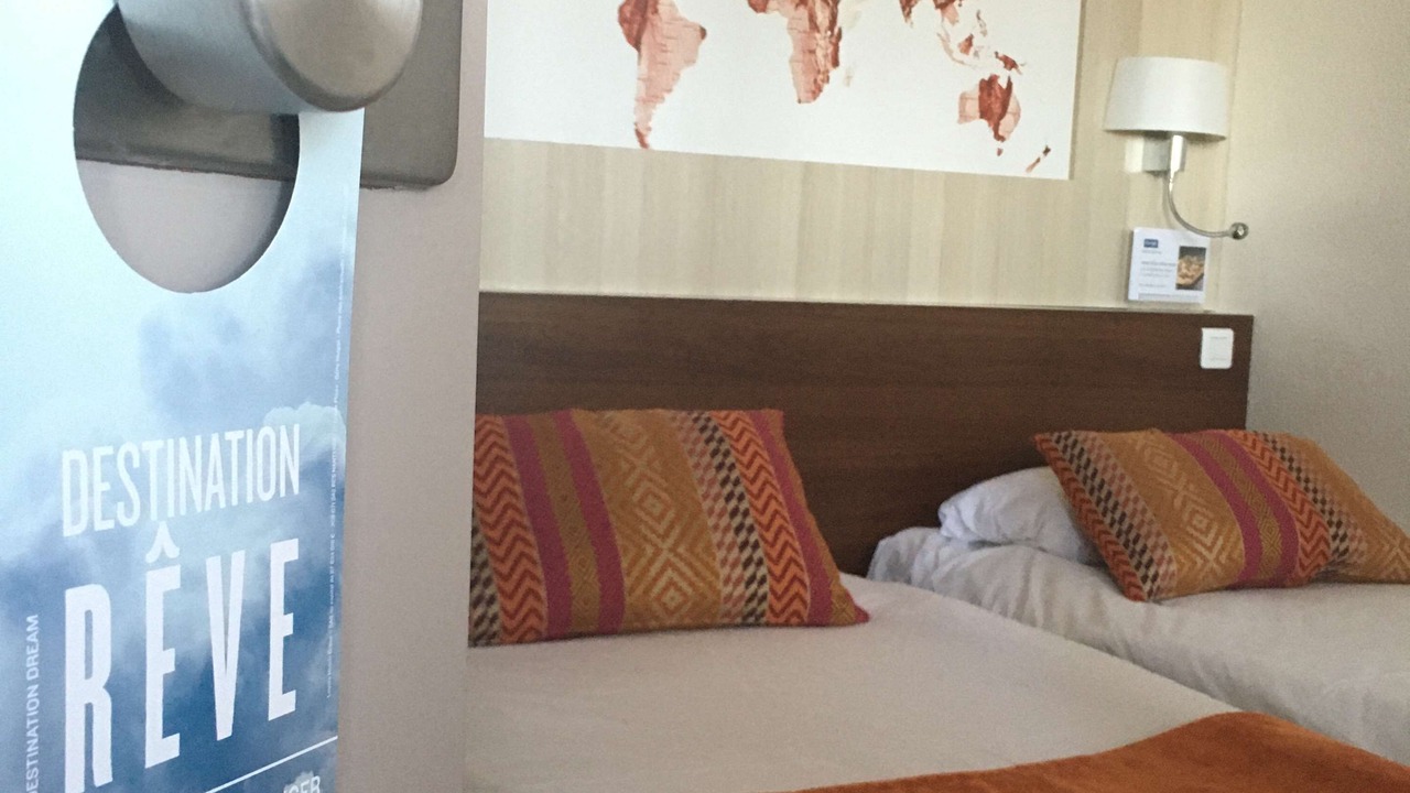 Photo of Bedroom in Saint-Clement-de-Riviere
