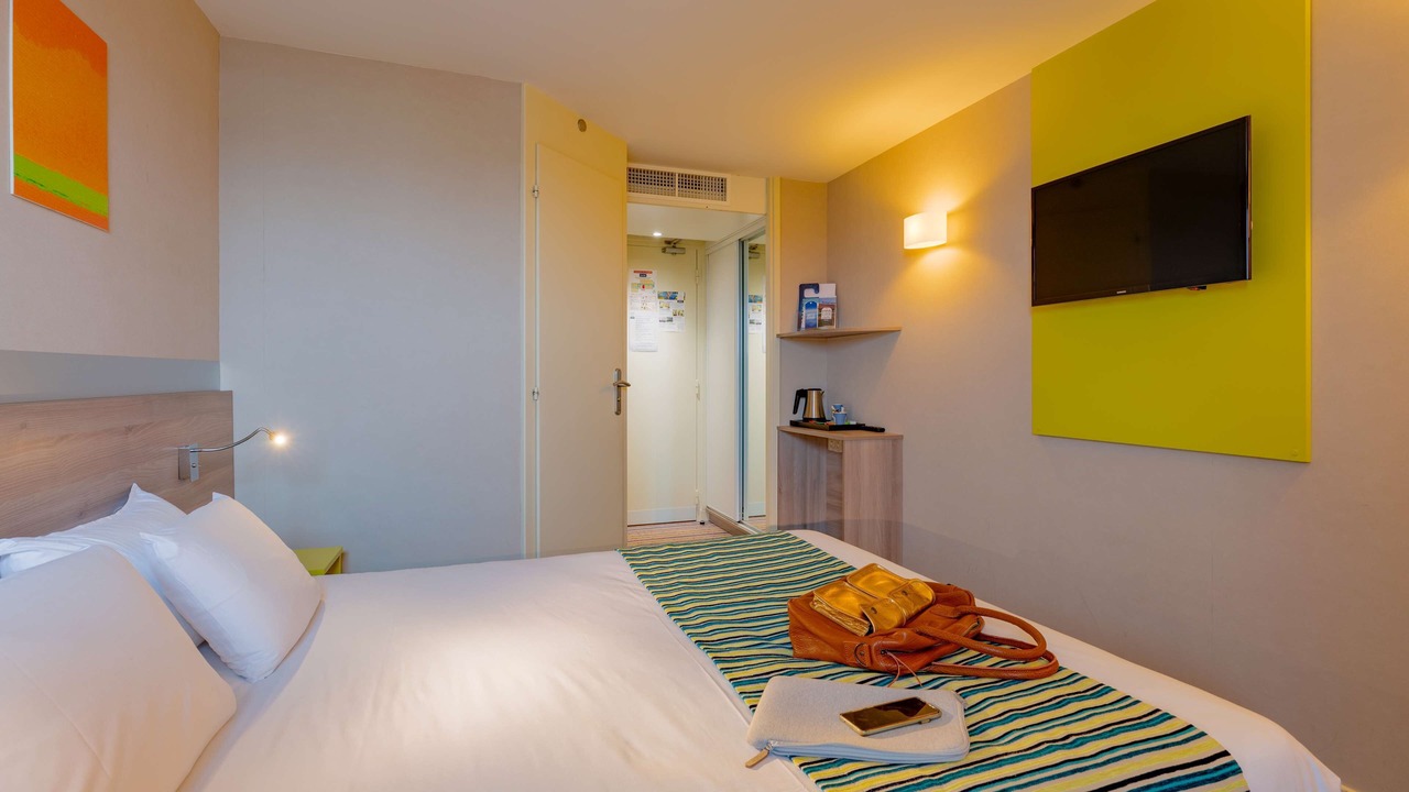 Photo of Bedroom in Saint-Bonnet-de-Mure