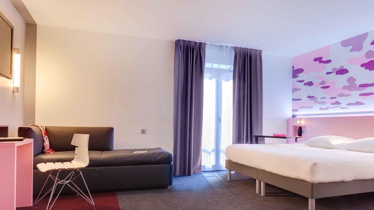 Photo of Bedroom in Richebourg - Saint-Clement