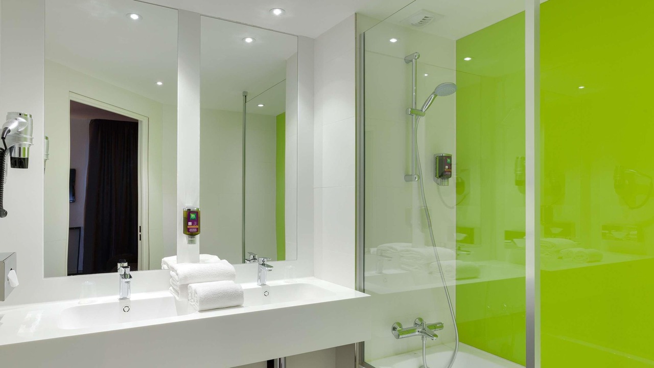 Photo of Bedroom in Richebourg - Saint-Clement