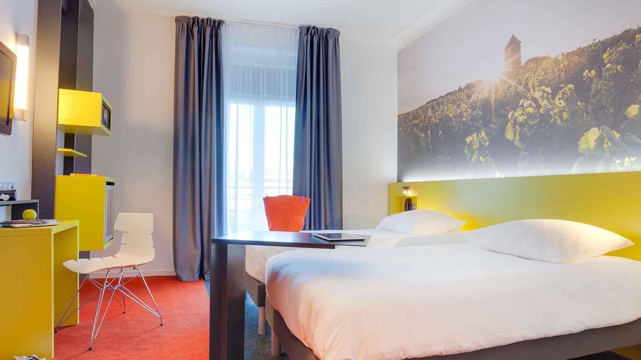 Photo of Bedroom in Richebourg - Saint-Clement